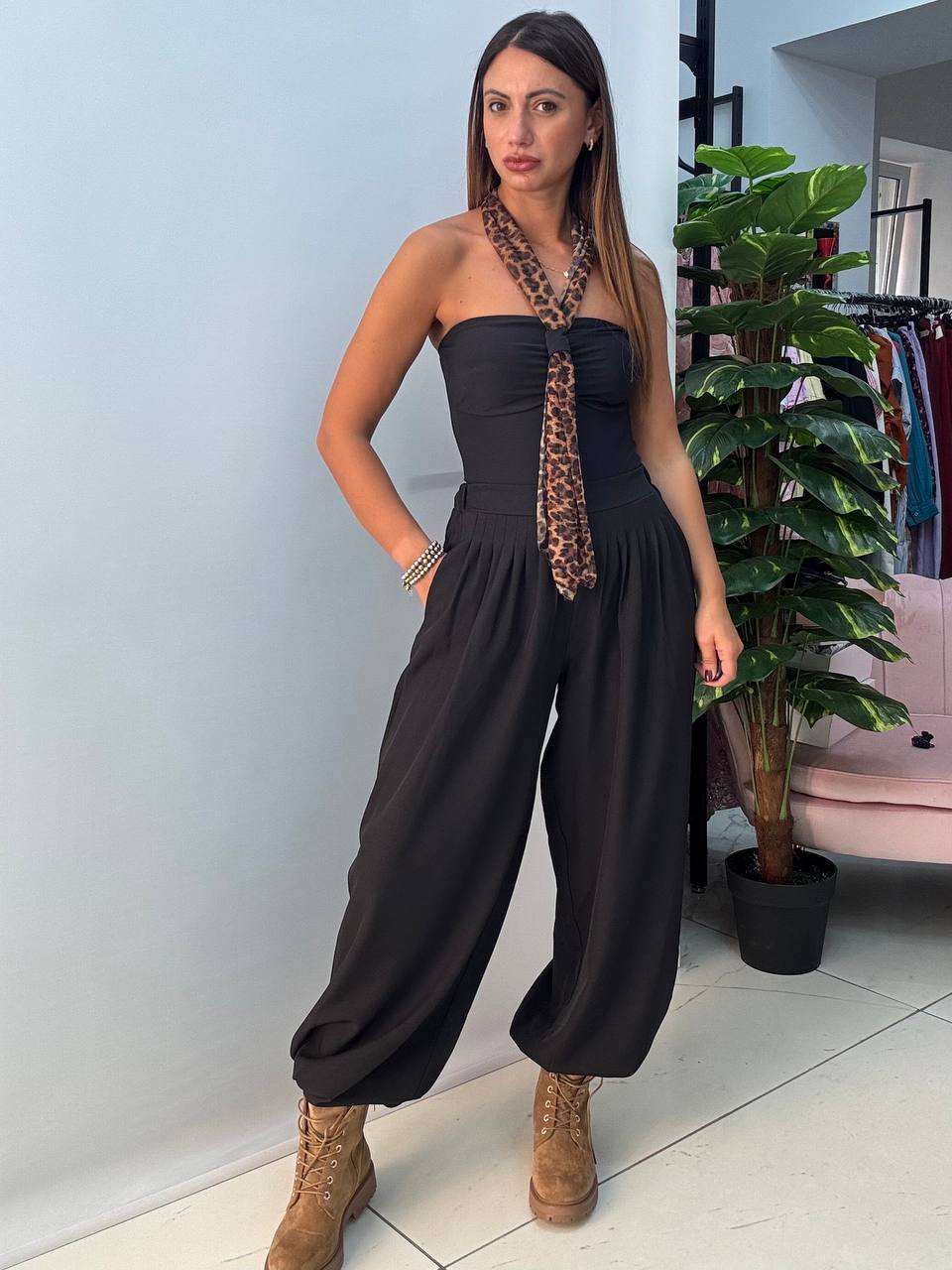 photo_5915762158669516287_y